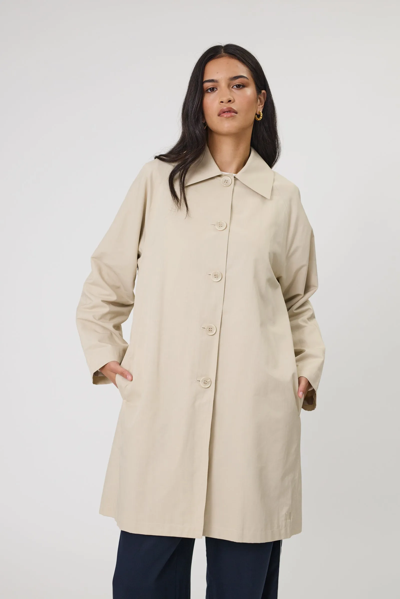 Arc Trench Coat - Ecru