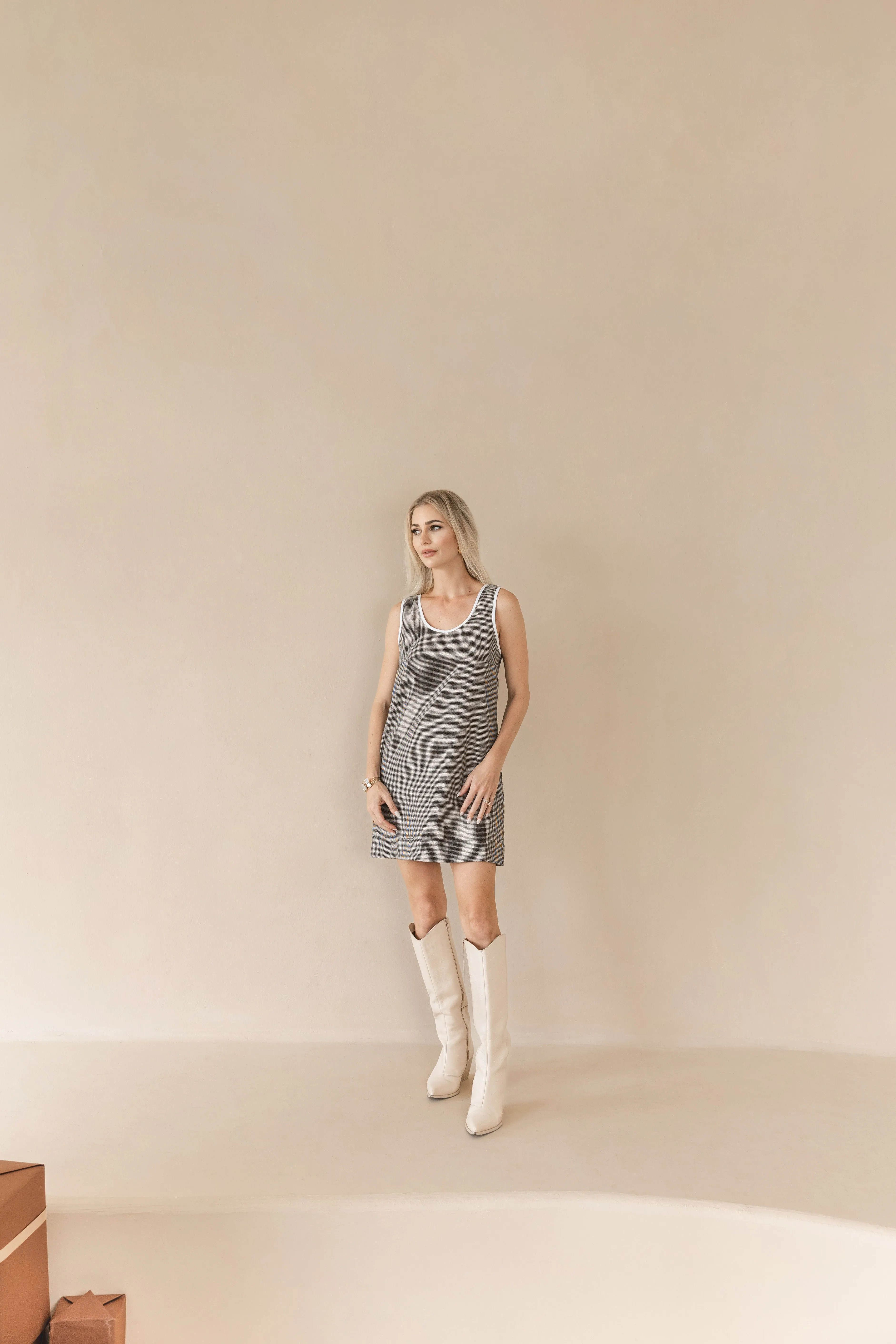Twiggy Shift Dress in Houndstooth